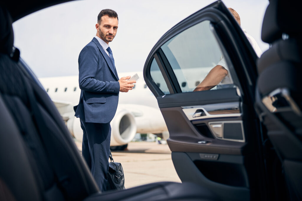 The Ultimate Guide to Premium Airport Transfers for Executives in Miami